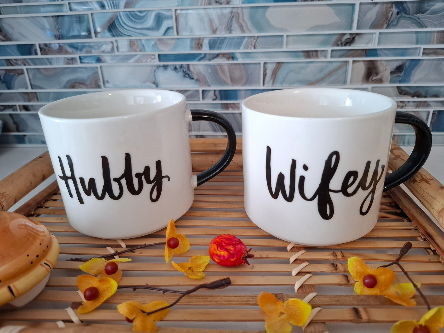 Hubby and Wifey Mug set