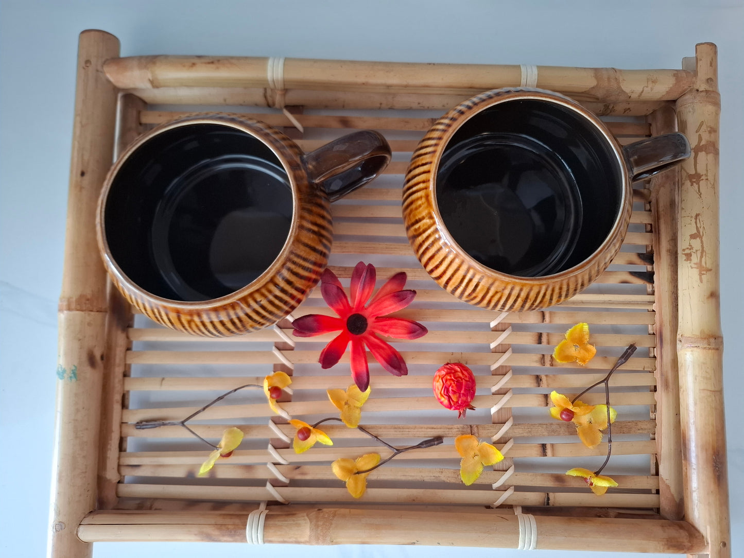 Brown Ribbed Ceramic Mug Set