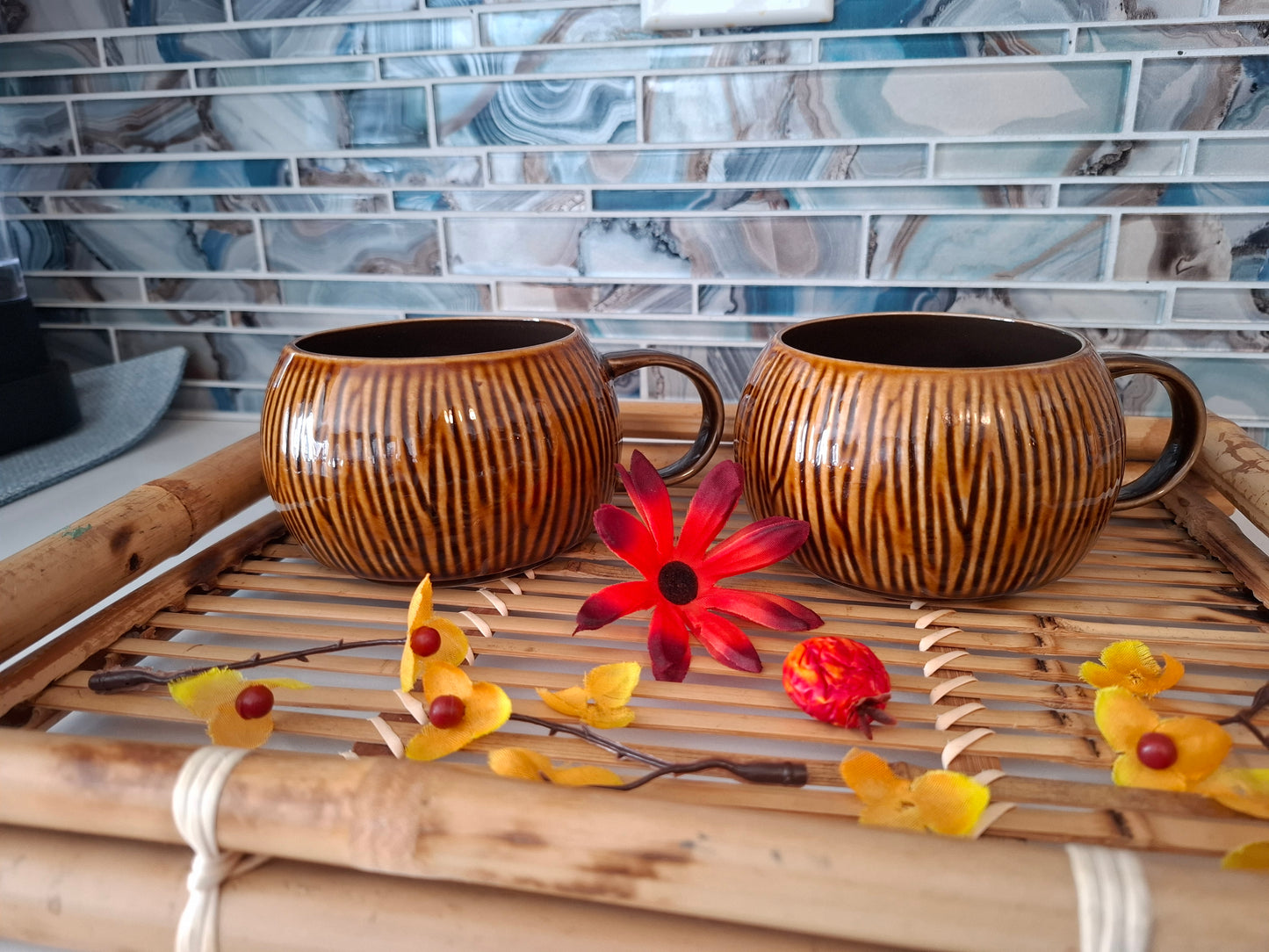 Brown Ribbed Ceramic Mug Set