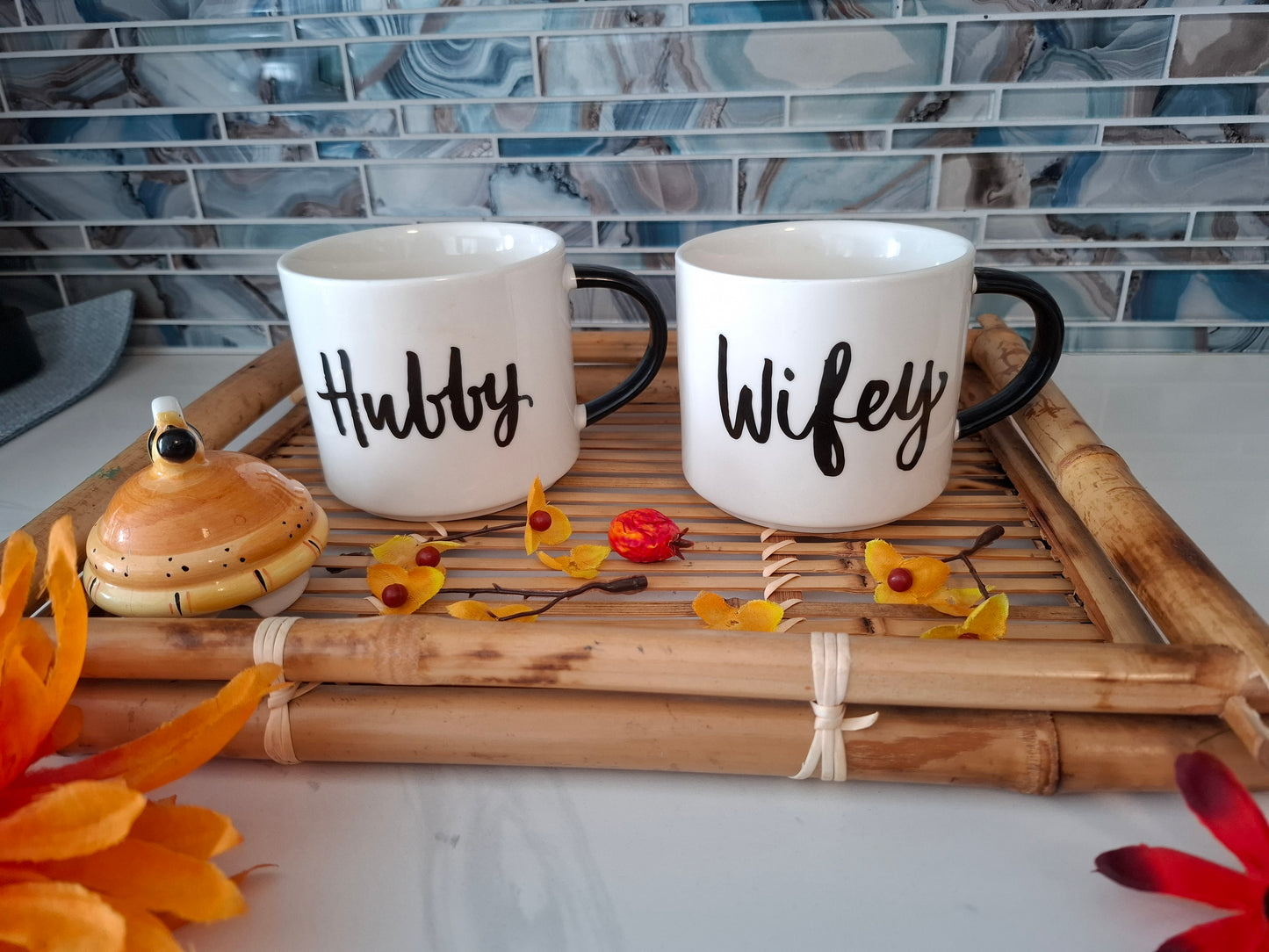 Hubby and Wifey Mug set