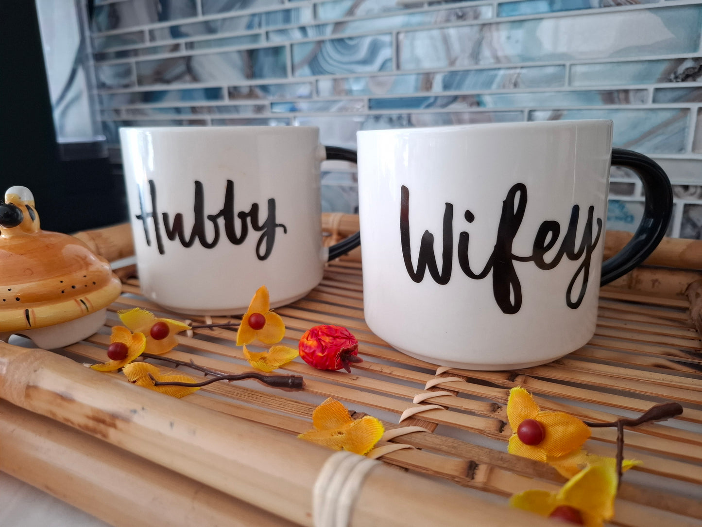Hubby and Wifey Mug set