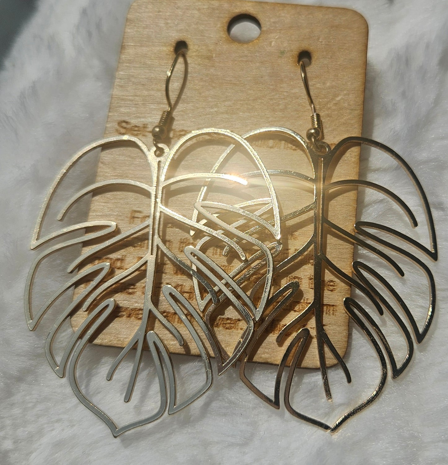 Deeply Rooted – Tropical Monstera Leaf Earrings