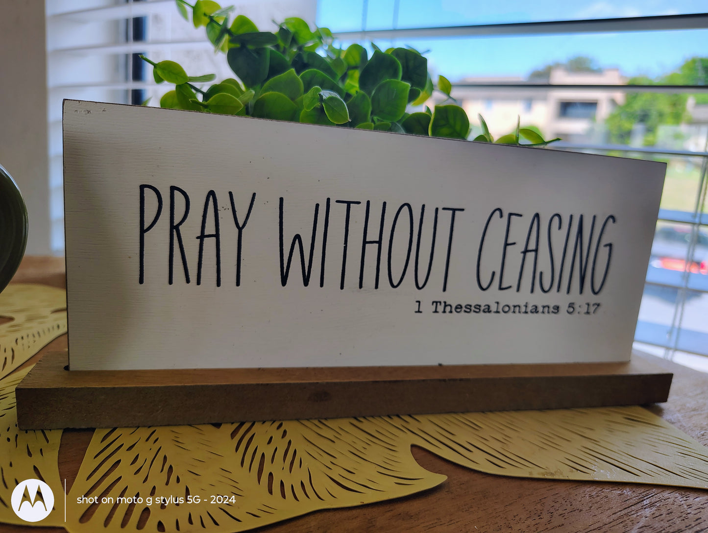 "Pray Without Ceasing" Scripture Sign – 1 Thessalonians 5:17